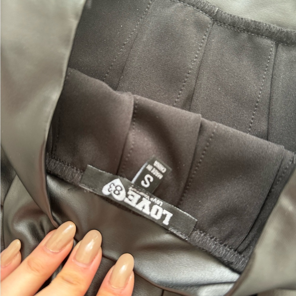 Never used black skirt - S